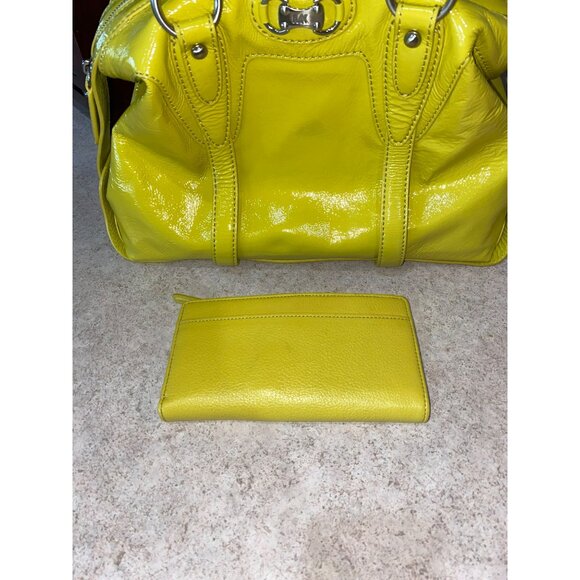 Michael Kors Yellow Patent Leather Satchel Bag With Silver Hardware & Matching W - Picture 10 of 15
